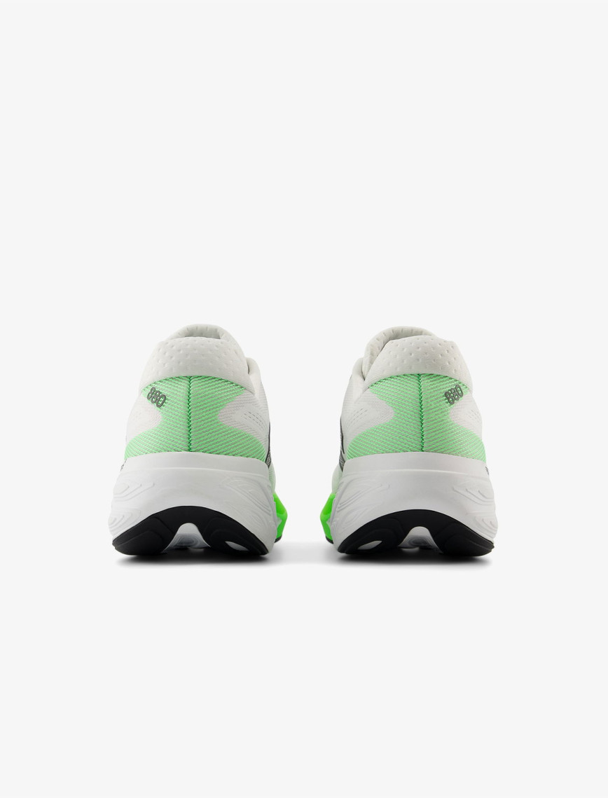 New Balance Fresh Foam 880 Erkek Beyaz Koşu Ayakkabısı New Balance Fresh Foam 880 Erkek Beyaz Koşu Ayakkabısı