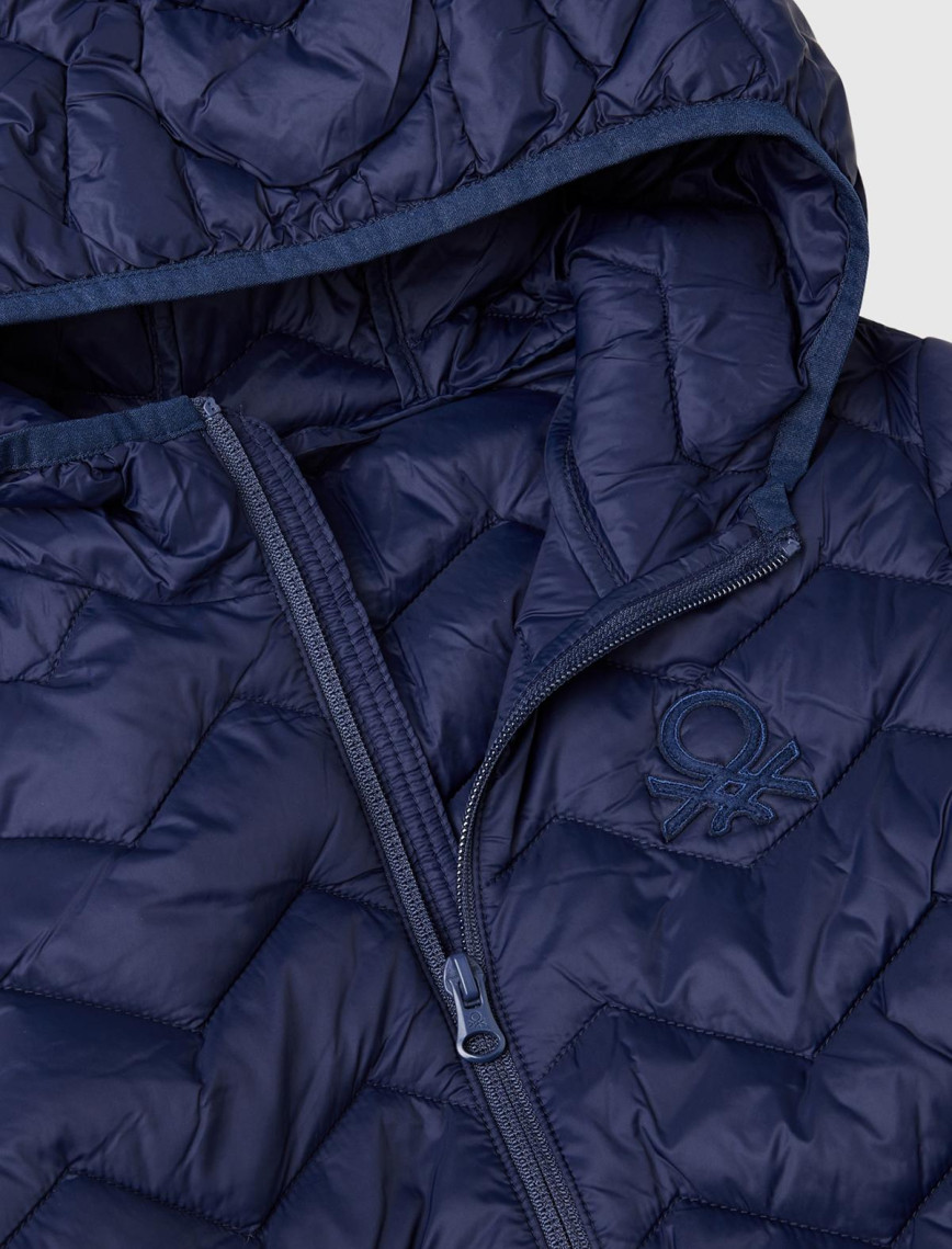 Erkek Çocuk Lacivert Logo İşlemeli Mevsimlik İnce Pufa Mont Erkek Çocuk Lacivert Logo İşlemeli Mevsimlik İnce Pufa Mont