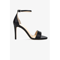 Valmenti Kadın Siyah Deri Topuklu Ayakkabı Valmenti Kadın Siyah Deri Topuklu Ayakkabı