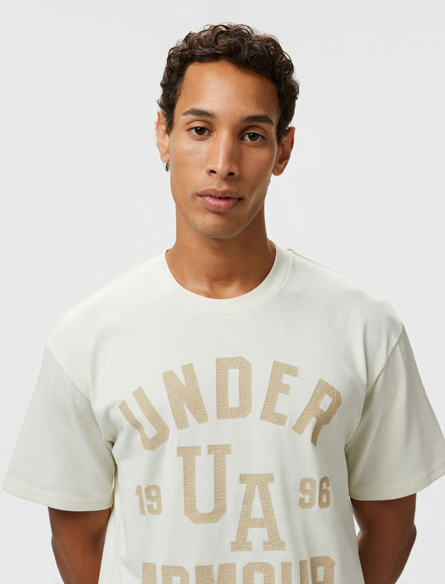 Under Armour Ua M Hw Varsity Os Ss Erkek Gri T-Shirt Under Armour Ua M Hw Varsity Os Ss Erkek Gri T-Shirt