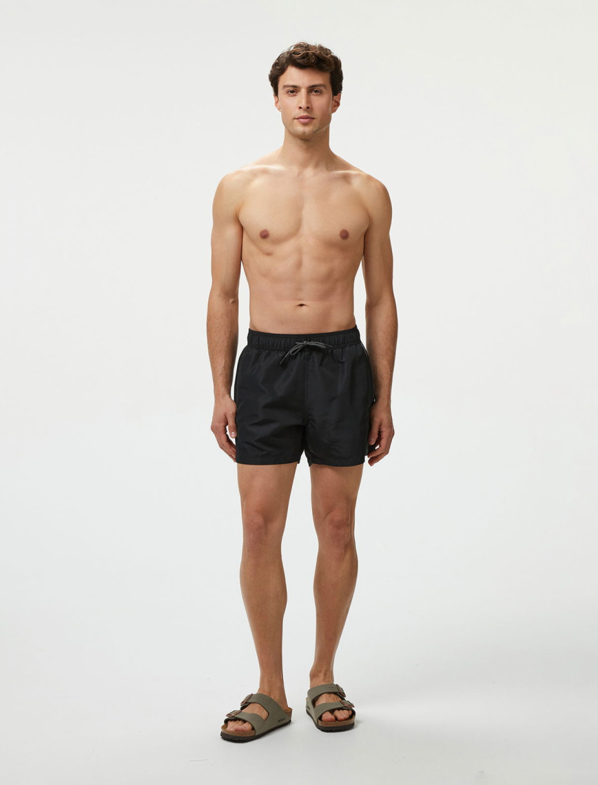 EA7 Erkek Siyah Mayo Şort EA7 Erkek Siyah Mayo Şort