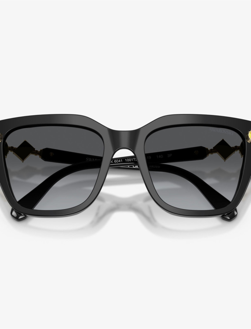 Swarovski SK6041 Kadın Siyah Güneş Gözlüğü Swarovski SK6041 Kadın Siyah Güneş Gözlüğü