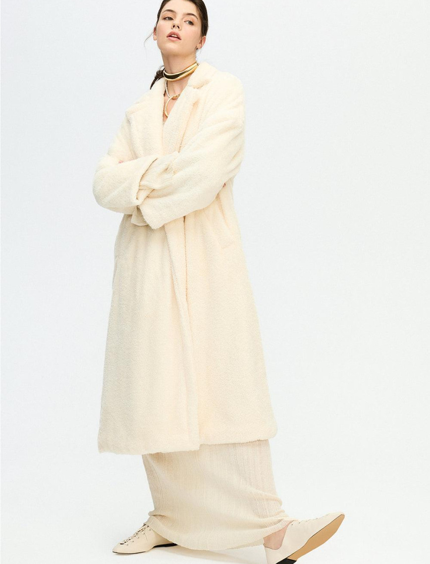 İKİKIZ Pelüş Uzun Ceket Kadın Bej İKİKIZ Pelüş Uzun Ceket Kadın Bej