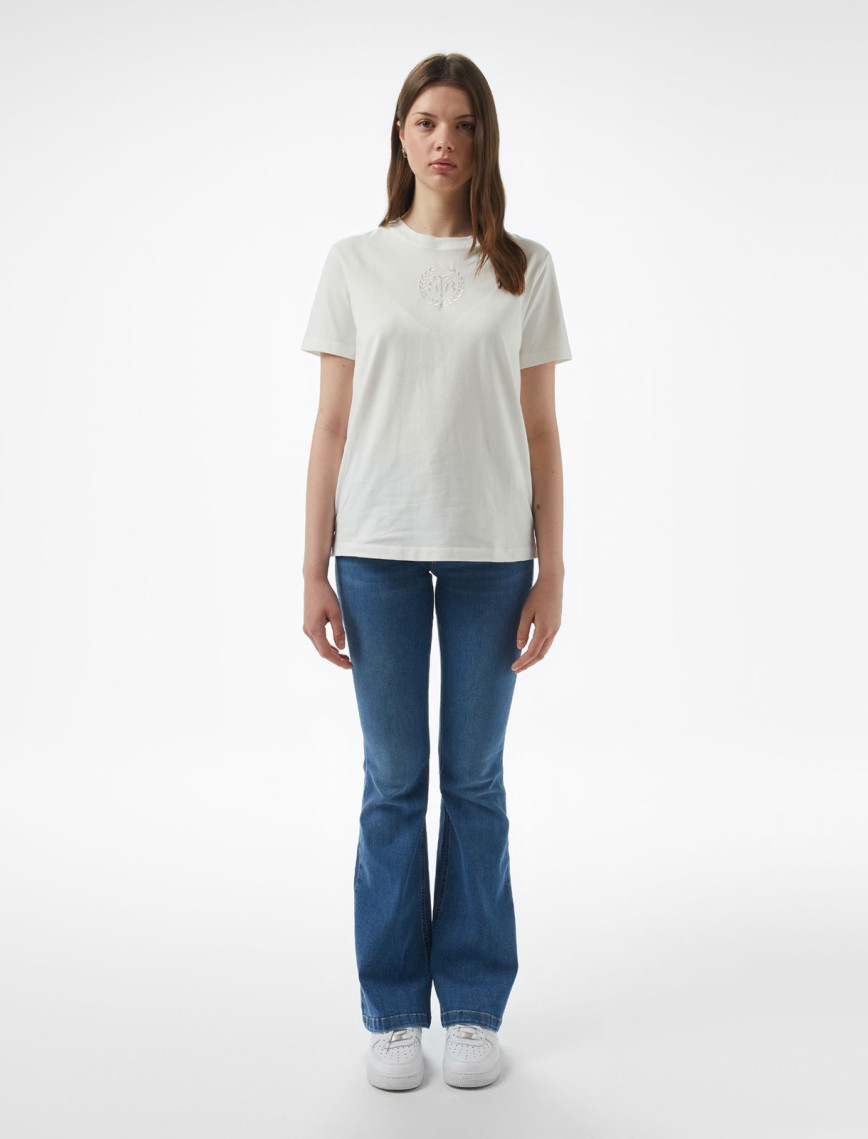 Brooks Brothers Bisiklet Yaka Önü Bb Nakışlı Kadın Beyaz T-Shirt Brooks Brothers Bisiklet Yaka Önü Bb Nakışlı Kadın Beyaz T-Shirt