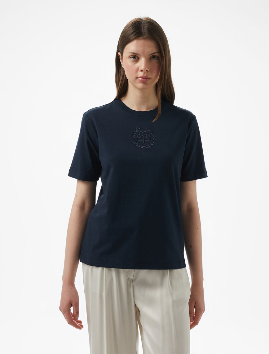 Brooks Brothers Bisiklet Yaka Önü Bb Nakışlı Kadın Beyaz T-Shirt Brooks Brothers Bisiklet Yaka Önü Bb Nakışlı Kadın Beyaz T-Shirt