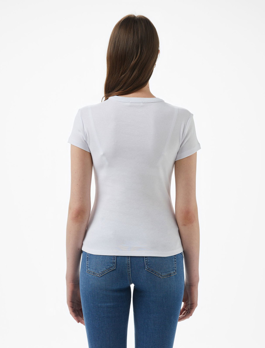 Brooks Brothers Bisiklet Yaka Ribana Basic Kadın Beyaz T-Shirt Brooks Brothers Bisiklet Yaka Ribana Basic Kadın Beyaz T-Shirt