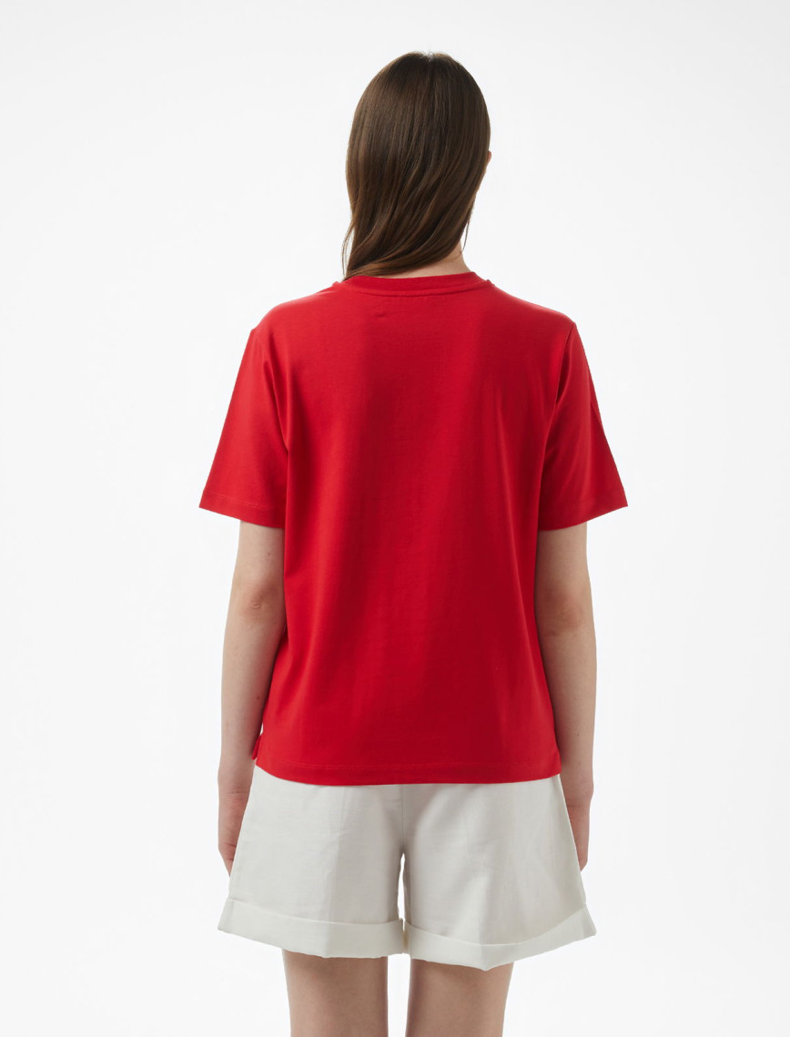 Brooks Brothers Bisiklet Yaka Önü Bb Nakışlı Kadın Kırmızı T-Shirt Brooks Brothers Bisiklet Yaka Önü Bb Nakışlı Kadın Kırmızı T-Shirt