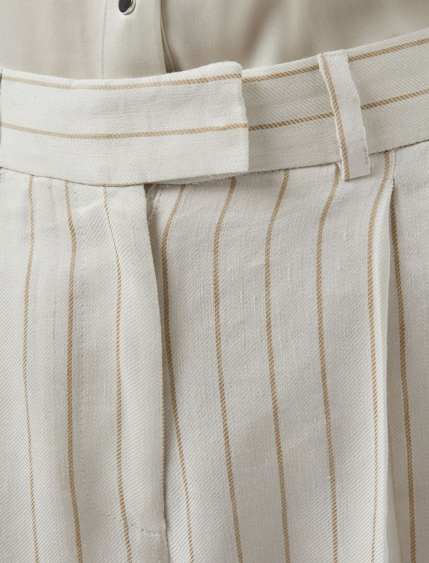 Brooks Brothers Metal Logolu Çift Pileli Çizgili Keten Kadın Krem Pantolon Brooks Brothers Metal Logolu Çift Pileli Çizgili Keten Kadın Krem Pantolon