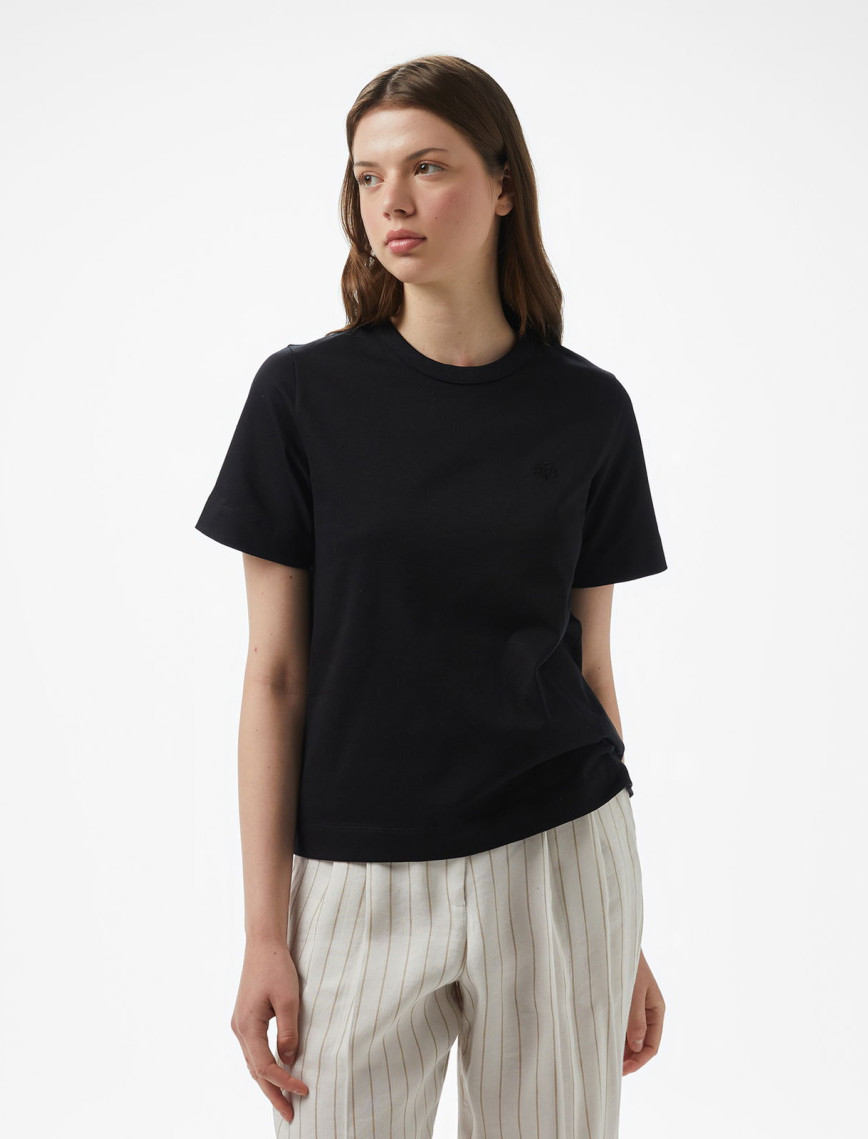 Brooks Brothers Bisiklet Yaka Arkası Fermuarlı Kadın Beyaz T-Shirt Brooks Brothers Bisiklet Yaka Arkası Fermuarlı Kadın Beyaz T-Shirt