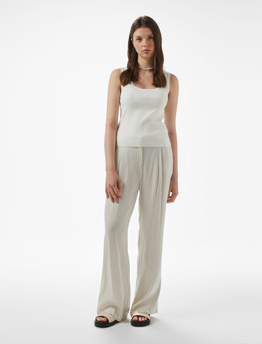 Brooks Brothers Çift Pileli Cupro Kadın Bej Pantolon Brooks Brothers Çift Pileli Cupro Kadın Bej Pantolon