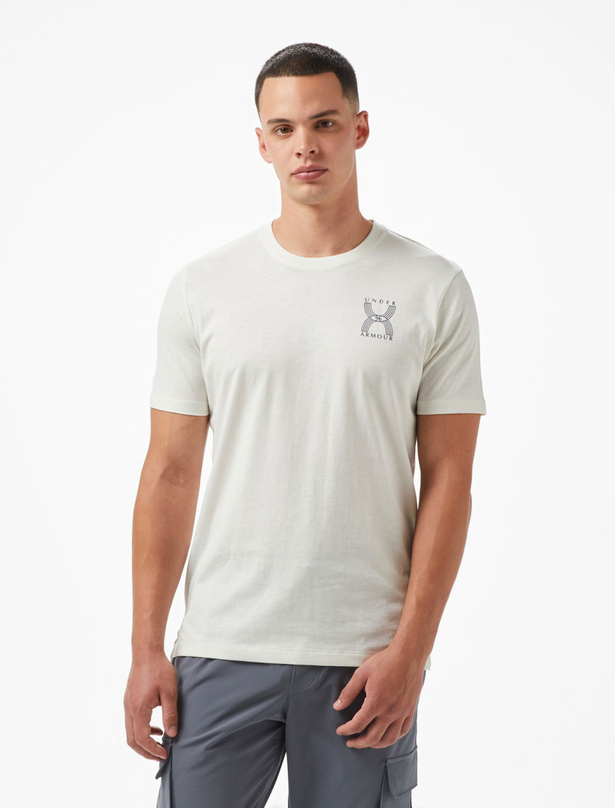 Under Armour Run 96 Beyaz Erkek T-Shirt Under Armour Run 96 Beyaz Erkek T-Shirt