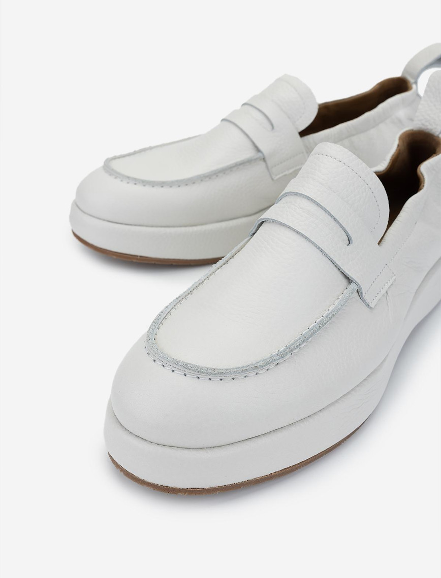 Valmenti Erkek Hakiki Deri Kırık Beyaz Loafer Ayakkabı Valmenti Erkek Hakiki Deri Kırık Beyaz Loafer Ayakkabı