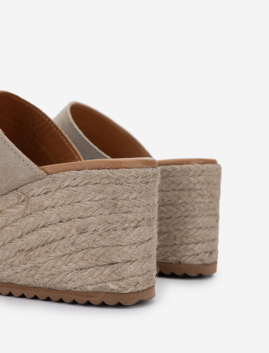 Valmenti Kadın Bej Süet Topuklu Terlik Valmenti Kadın Bej Süet Topuklu Terlik