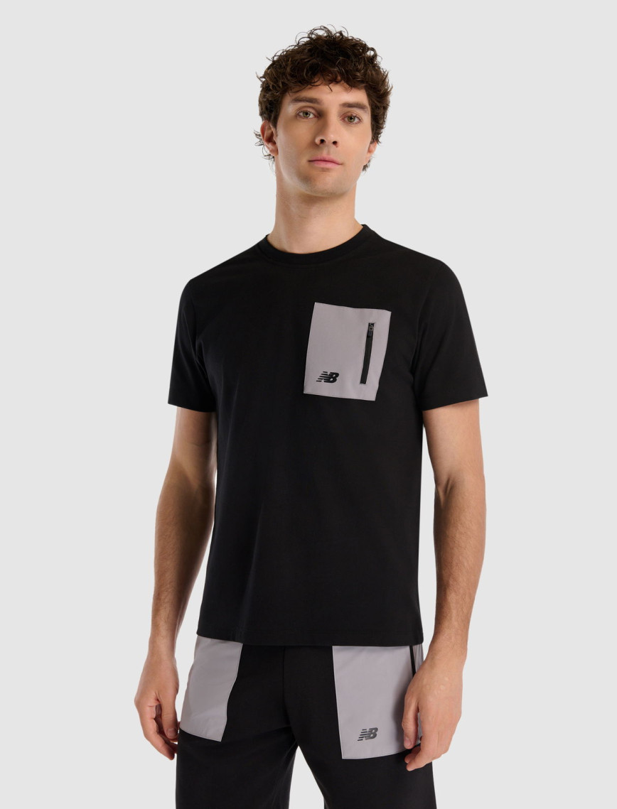 New Balance Erkek Siyah T-Shirt New Balance Erkek Siyah T-Shirt