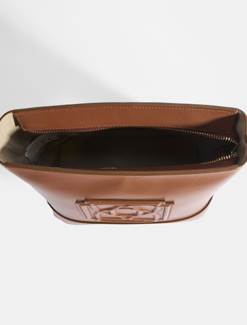 Kadın Kahve Monogram Logolu Deri Omuz Çantası Kadın Kahve Monogram Logolu Deri Omuz Çantası