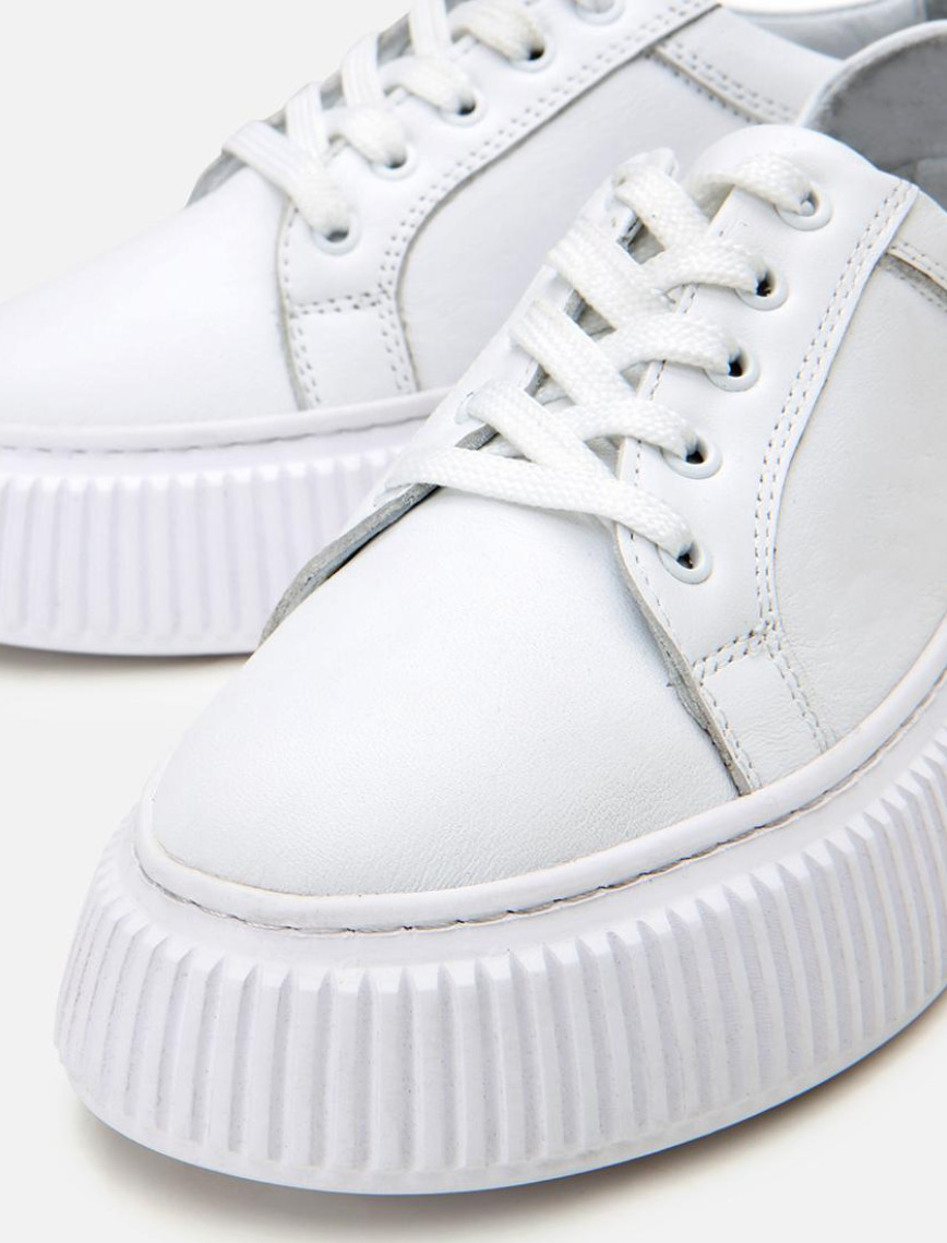 Kadın Deri Beyaz Kalın Tabanlı Spor Ayakkabı Kadın Deri Beyaz Kalın Tabanlı Spor Ayakkabı