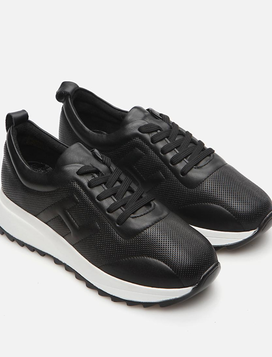 Kadın Deri Siyah Spor Ayakkabı Kadın Deri Siyah Spor Ayakkabı