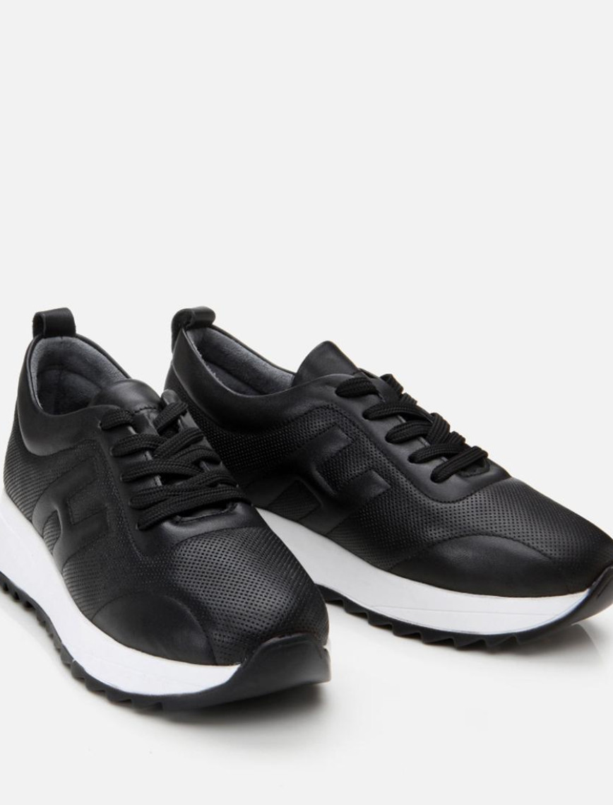 Kadın Deri Siyah Comfort Spor Ayakkabı Kadın Deri Siyah Comfort Spor Ayakkabı