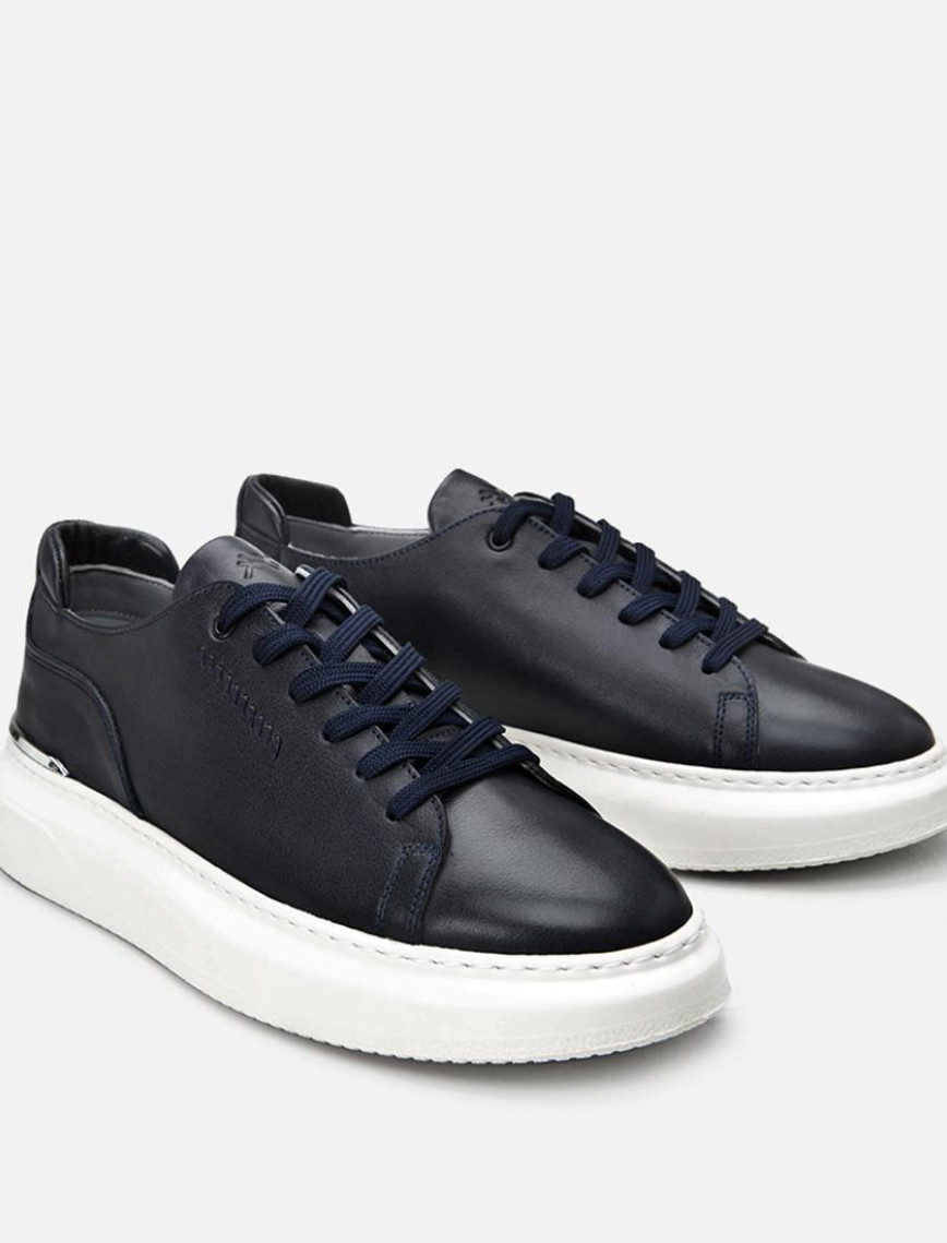 Erkek Deri Lacivert Toka Detaylı Spor Ayakkabı Erkek Deri Lacivert Toka Detaylı Spor Ayakkabı