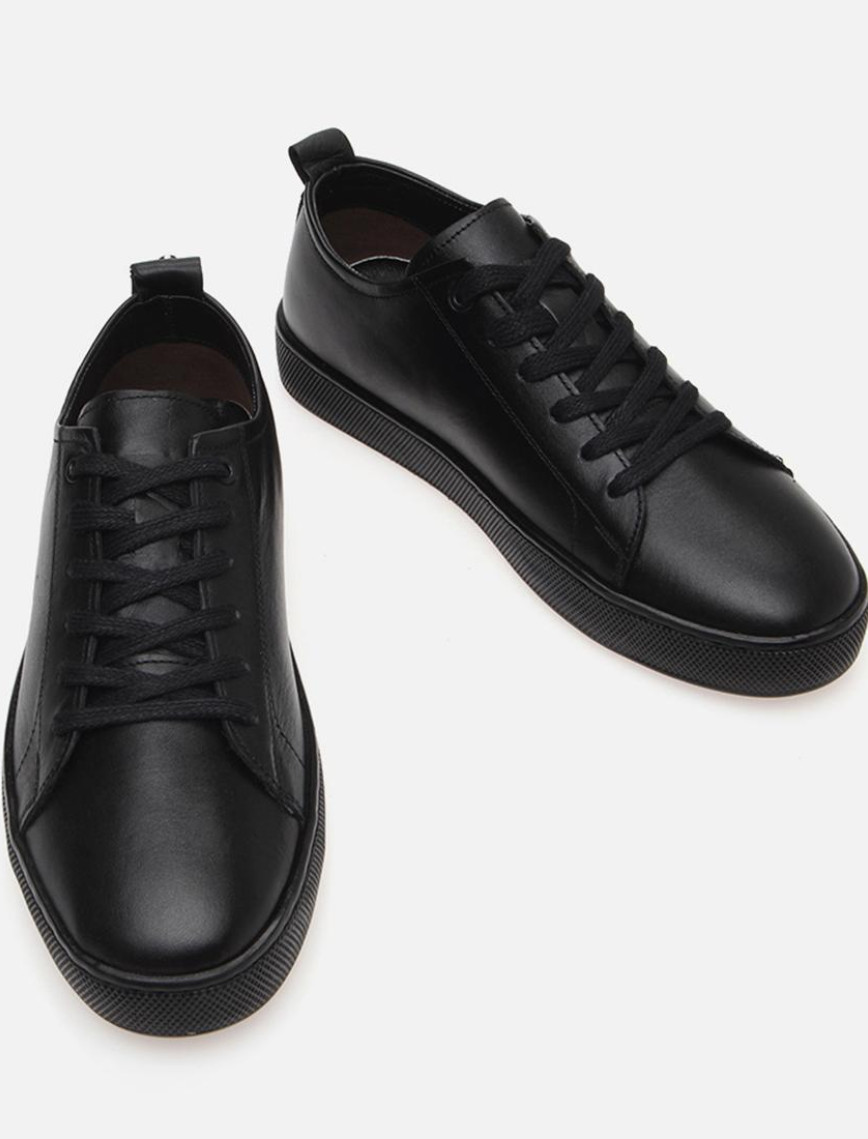 Erkek Deri Siyah Yaya Günlük Ayakkabı Erkek Deri Siyah Yaya Günlük Ayakkabı