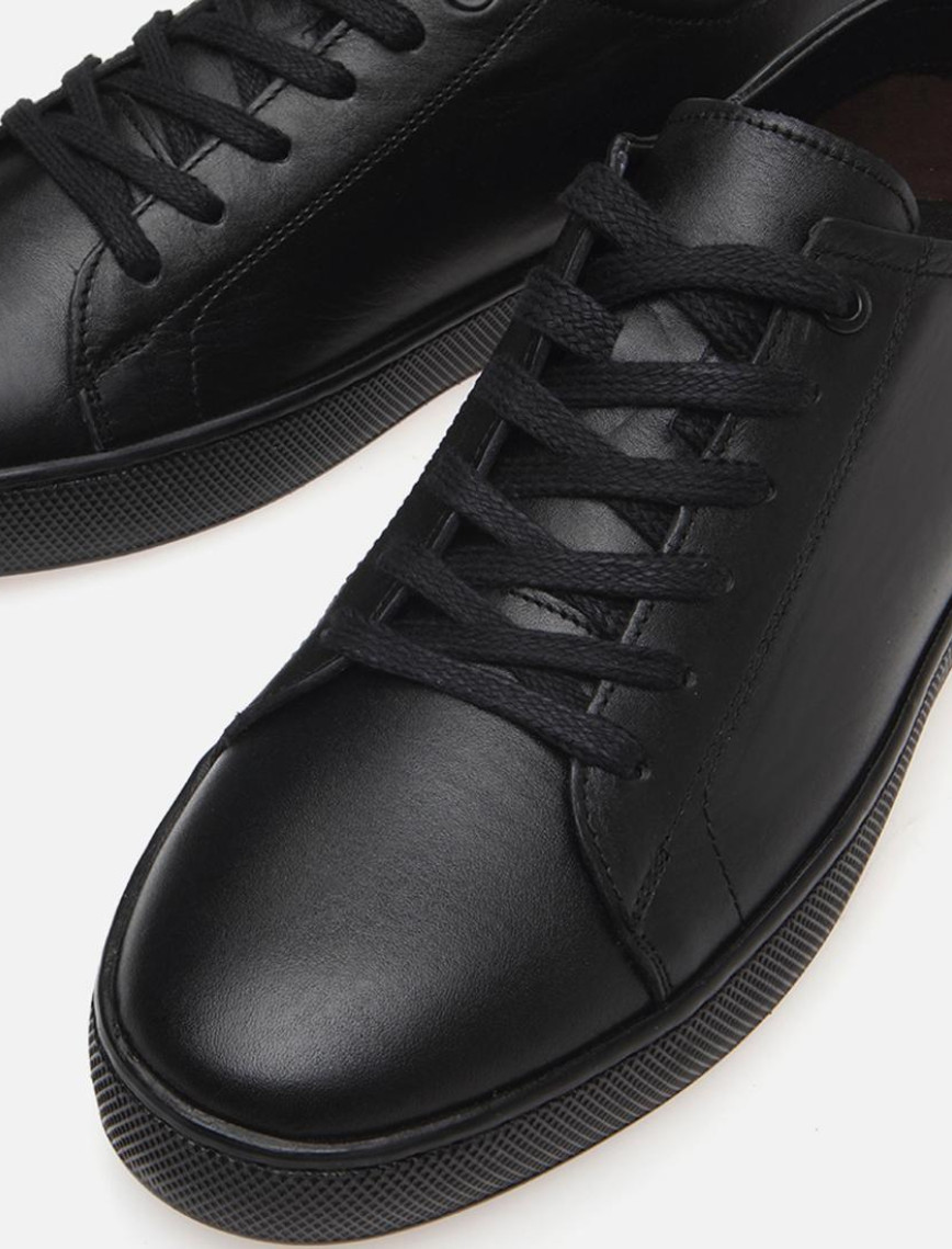 Erkek Deri Siyah Yaya Günlük Ayakkabı Erkek Deri Siyah Yaya Günlük Ayakkabı