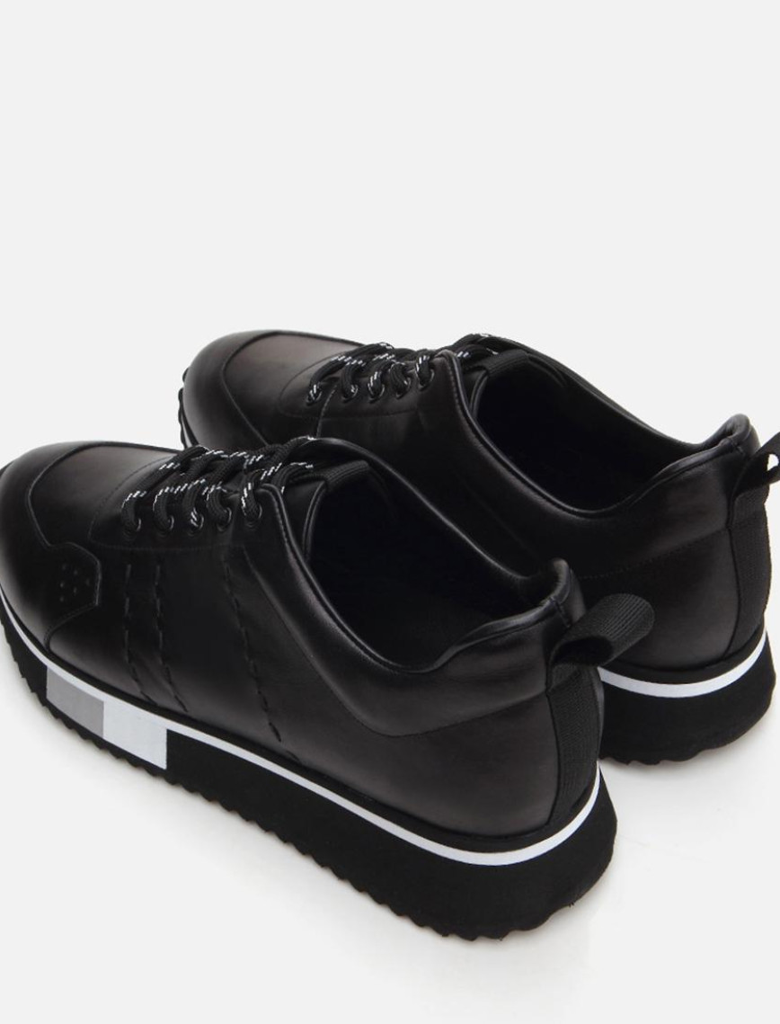 Erkek Deri Siyah Spor Ayakkabı Erkek Deri Siyah Spor Ayakkabı