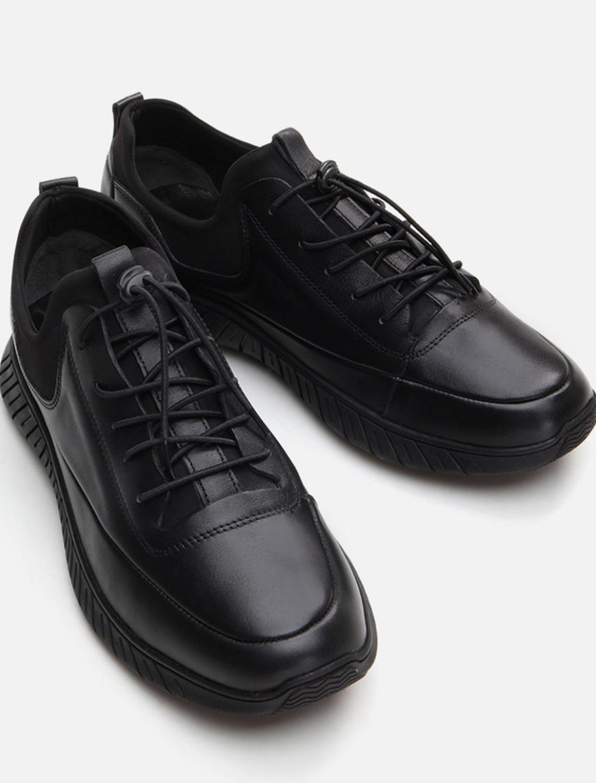 Erkek Deri Siyah Spor Ayakkabı Erkek Deri Siyah Spor Ayakkabı