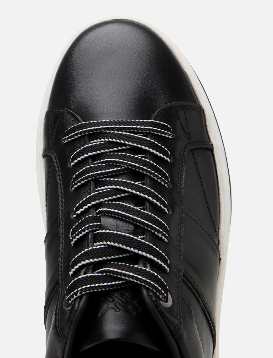 Erkek Deri Siyah Yüksek Tabanlı Spor Ayakkabı Erkek Deri Siyah Yüksek Tabanlı Spor Ayakkabı