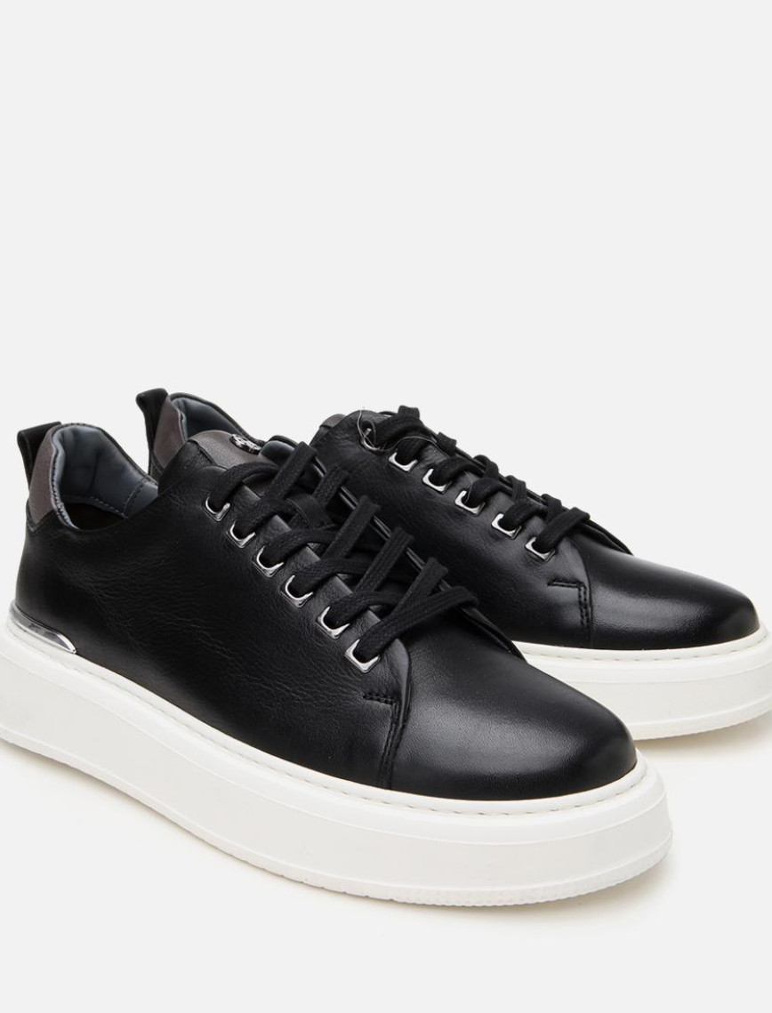 Erkek Deri Siyah Hafif Tabanlı Spor Ayakkabı Erkek Deri Siyah Hafif Tabanlı Spor Ayakkabı