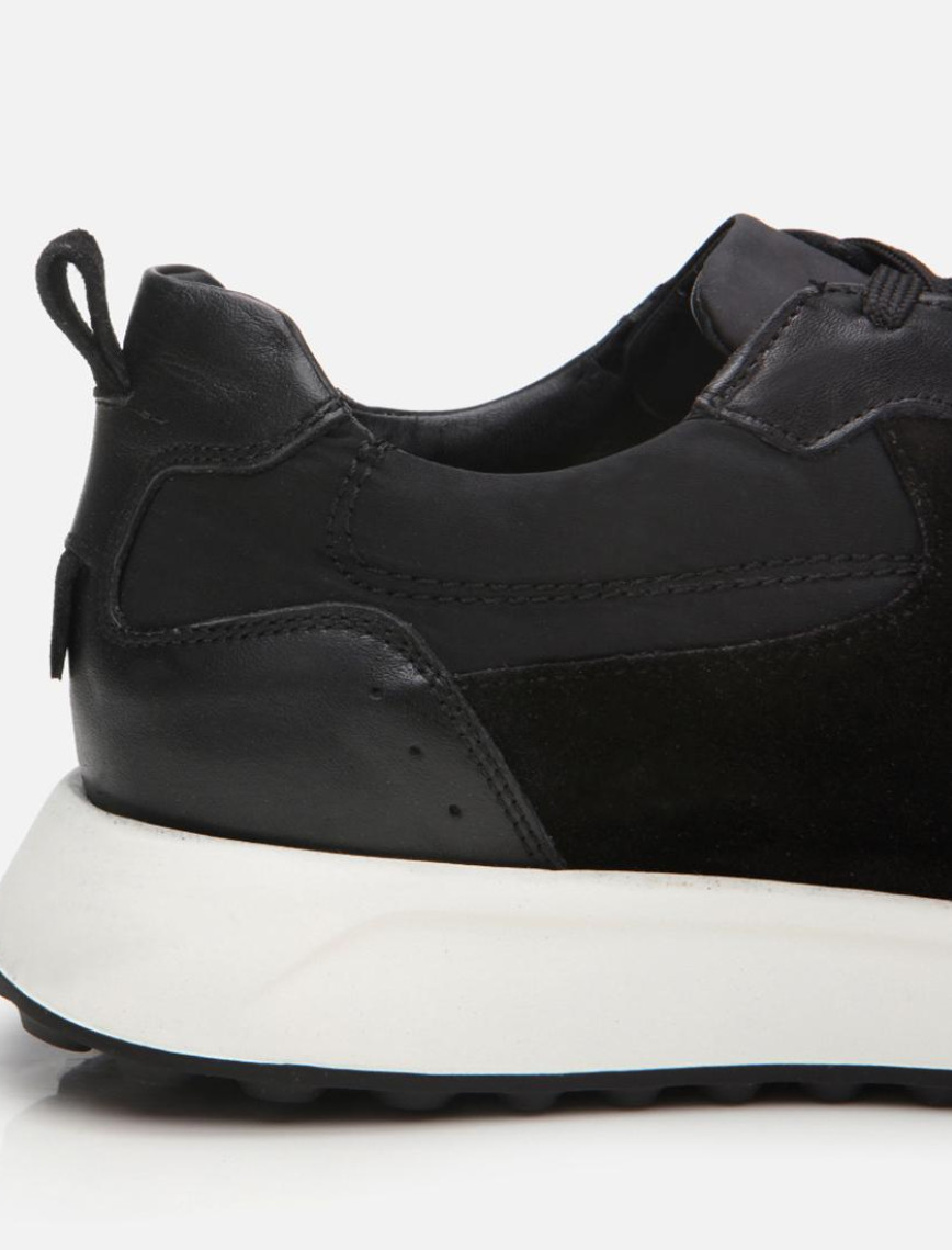 Erkek Süet Deri Siyah Ultra Hafif Tabanlı Spor Ayakkabı Erkek Süet Deri Siyah Ultra Hafif Tabanlı Spor Ayakkabı