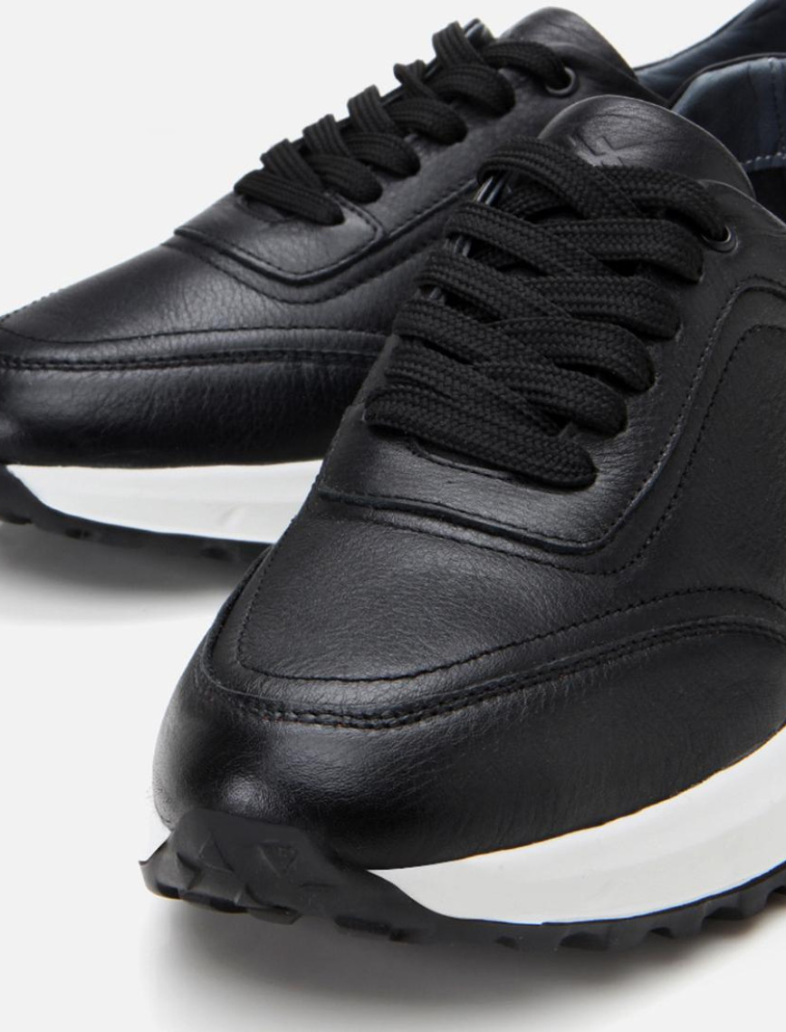 Erkek Deri Siyah Yumuşak Tabanlı Spor Ayakkabı Erkek Deri Siyah Yumuşak Tabanlı Spor Ayakkabı