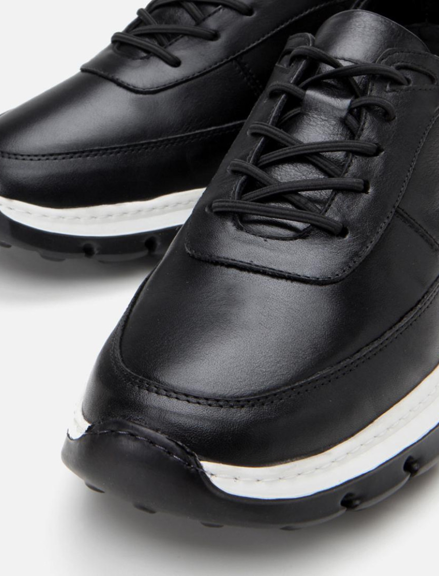 Erkek Deri Siyah Ultra Hafif Tabanlı Spor Ayakkabı Erkek Deri Siyah Ultra Hafif Tabanlı Spor Ayakkabı