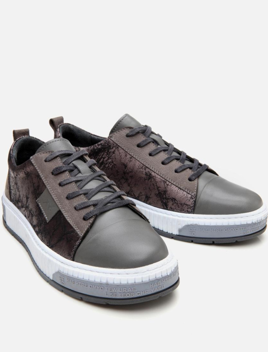 Erkek Deri Gri Baskılı Spor Ayakkabı Erkek Deri Gri Baskılı Spor Ayakkabı