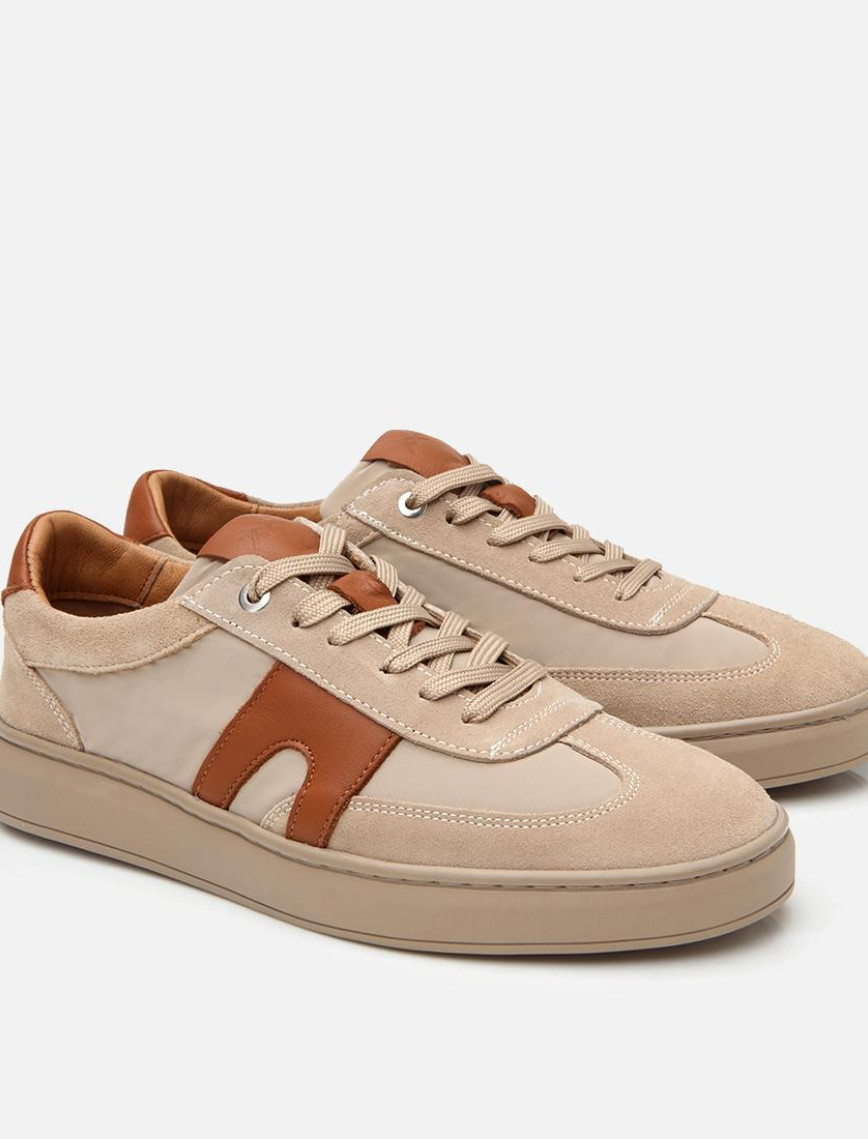 Erkek Deri Bej Ultra Hafif Tabanlı Spor Ayakkabı Erkek Deri Bej Ultra Hafif Tabanlı Spor Ayakkabı