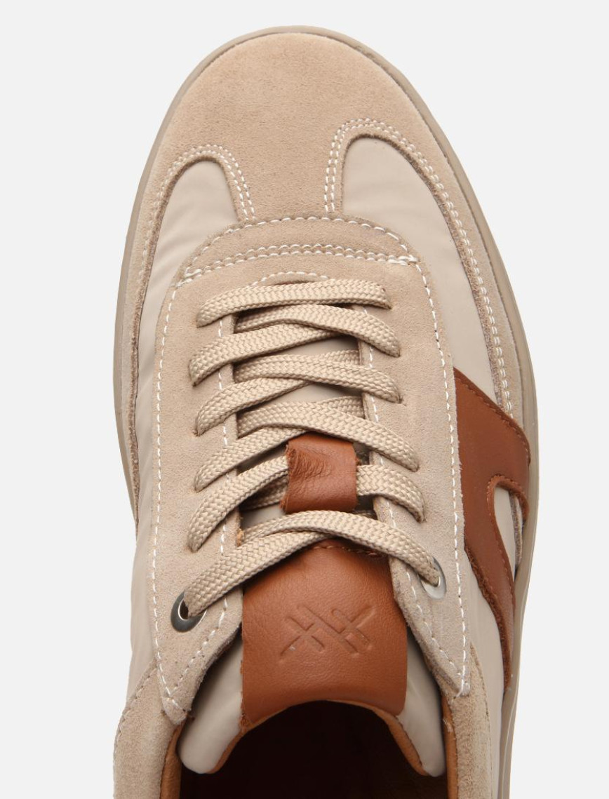 Erkek Deri Bej Ultra Hafif Tabanlı Spor Ayakkabı Erkek Deri Bej Ultra Hafif Tabanlı Spor Ayakkabı