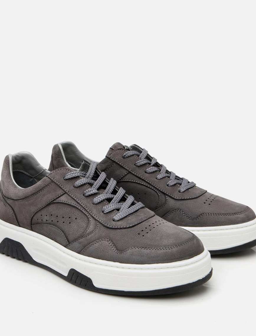 Erkek Nubuk Deri Gri Yüksek Tabanlı Spor Ayakkabı Erkek Nubuk Deri Gri Yüksek Tabanlı Spor Ayakkabı