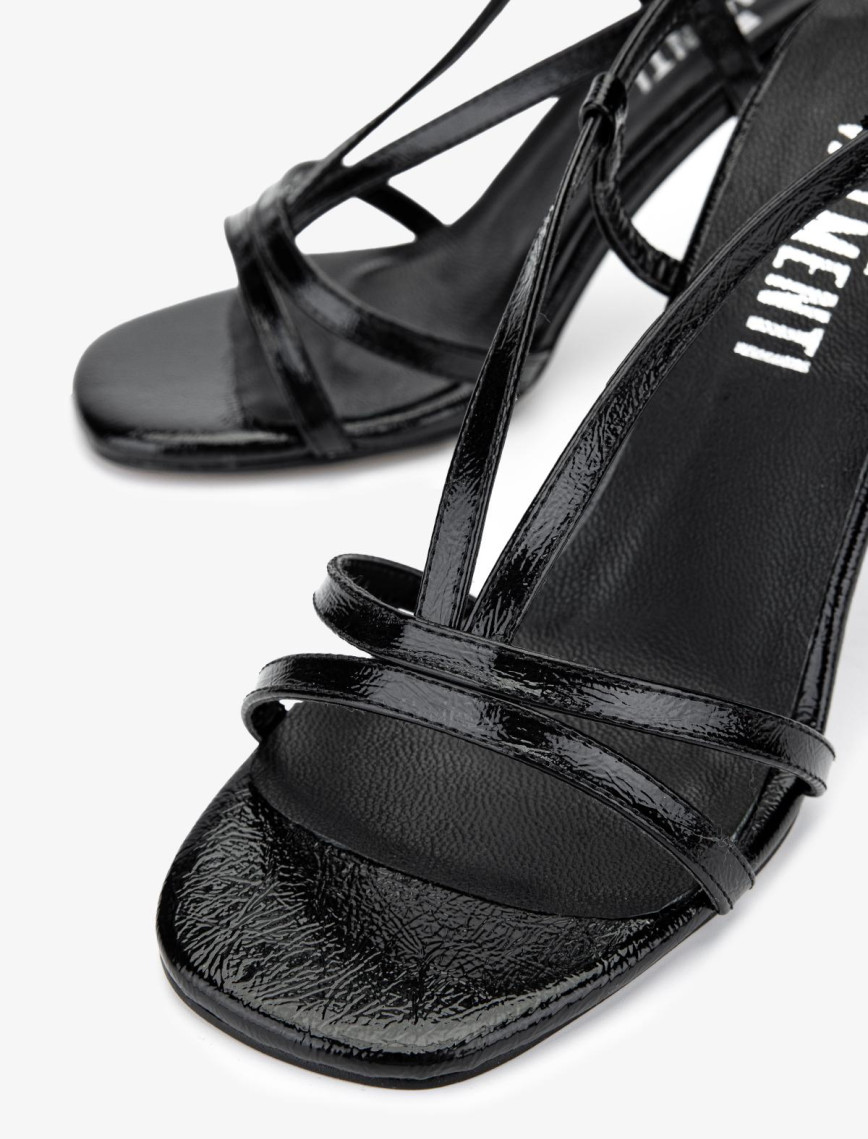 Valmenti Kadın Siyah Rugan Topuklu Ayakkabı