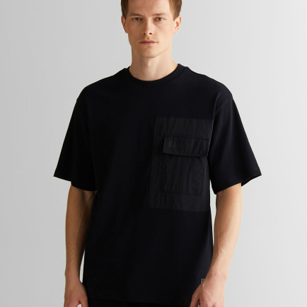 GANT Erkek Siyah Relaxed Fit Bisiklet Yaka Logolu T-Shirt GANT Erkek Siyah Relaxed Fit Bisiklet Yaka Logolu T-Shirt