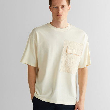 GANT Erkek Krem Relaxed Fit Bisiklet Yaka Logolu T-Shirt GANT Erkek Krem Relaxed Fit Bisiklet Yaka Logolu T-Shirt