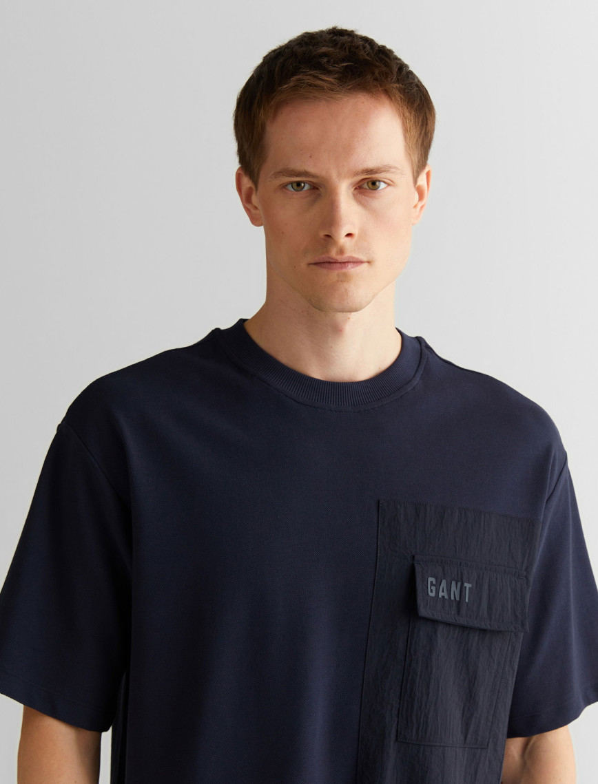 GANT Erkek Lacivert Relaxed Fit Bisiklet Yaka Logolu T-Shirt
