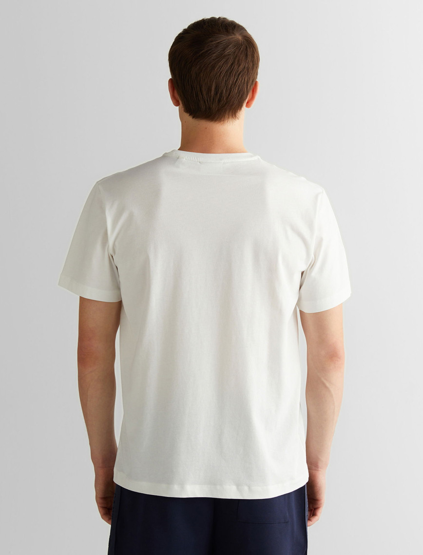 GANT Erkek Krem Regular Fit Bisiklet Yaka Logolu T-Shirt GANT Erkek Krem Regular Fit Bisiklet Yaka Logolu T-Shirt