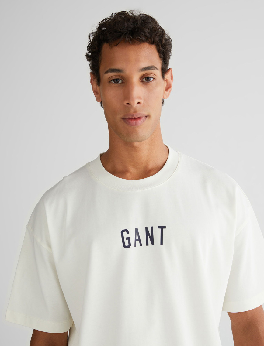 GANT Erkek Krem Relaxed Fit Bisiklet Yaka Logolu T-Shirt GANT Erkek Krem Relaxed Fit Bisiklet Yaka Logolu T-Shirt