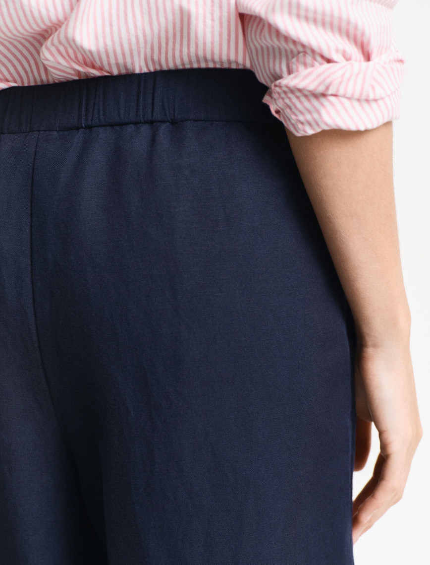 GANT Kadın Lacivert Relaxed Fit Pantolon GANT Kadın Lacivert Relaxed Fit Pantolon