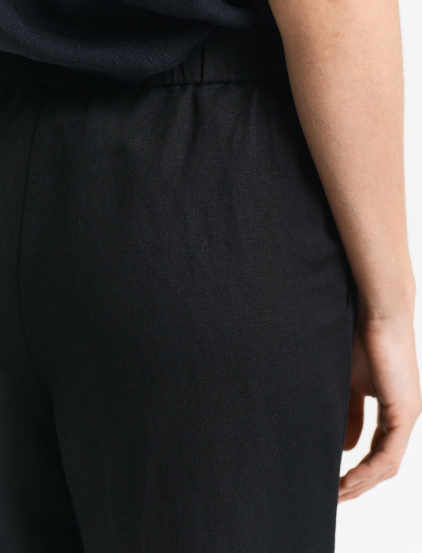 GANT Kadın Siyah Relaxed Fit Pantolon GANT Kadın Siyah Relaxed Fit Pantolon