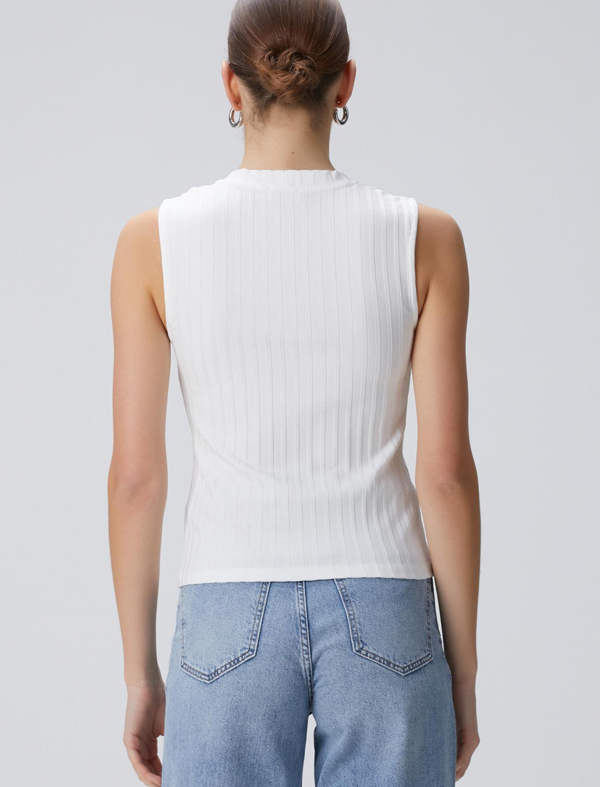 Network Kadın Kırıkbeyaz T-shirt