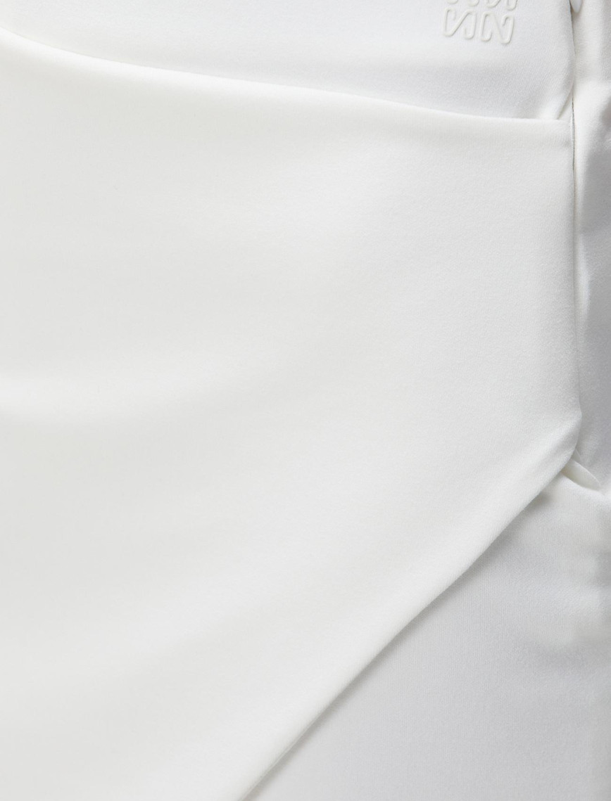 Network Kadın Kırık Beyaz Şort Etek Network Kadın Kırık Beyaz Şort Etek