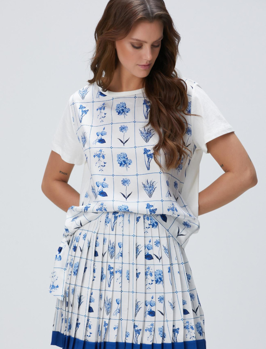 Network Kadın Lacivert Kırık Beyaz Desenli T-shirt Network Kadın Lacivert Kırık Beyaz Desenli T-shirt