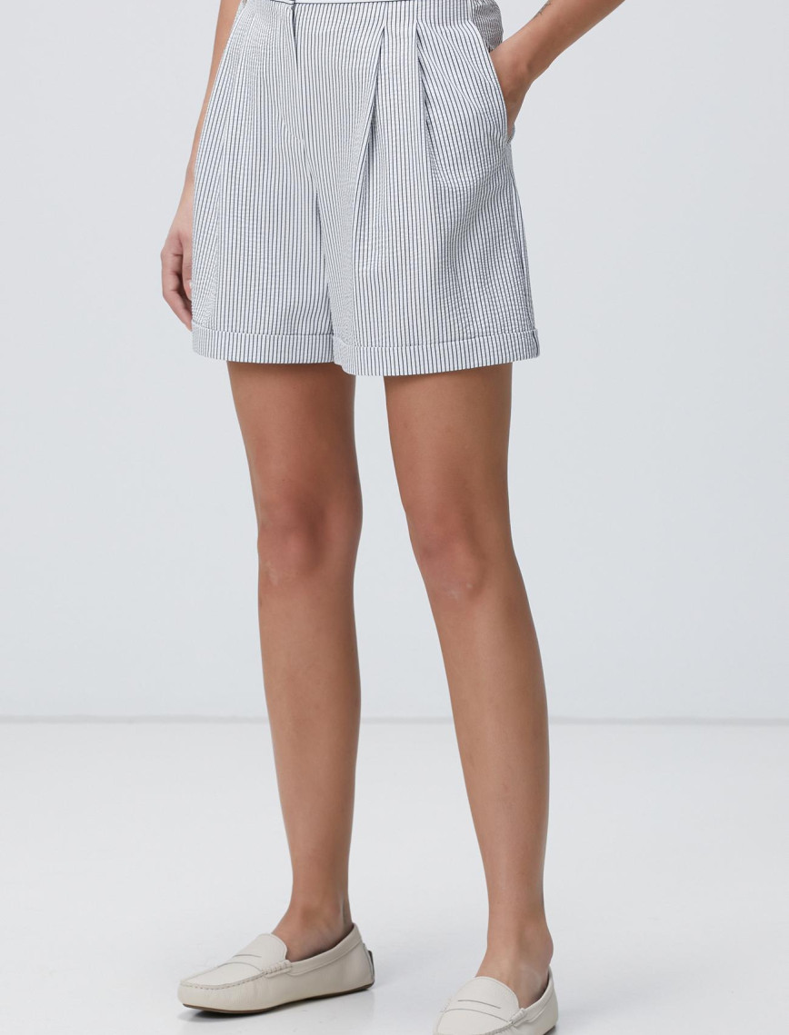 Network Kadın Lacivert Beyaz Şort Network Kadın Lacivert Beyaz Şort