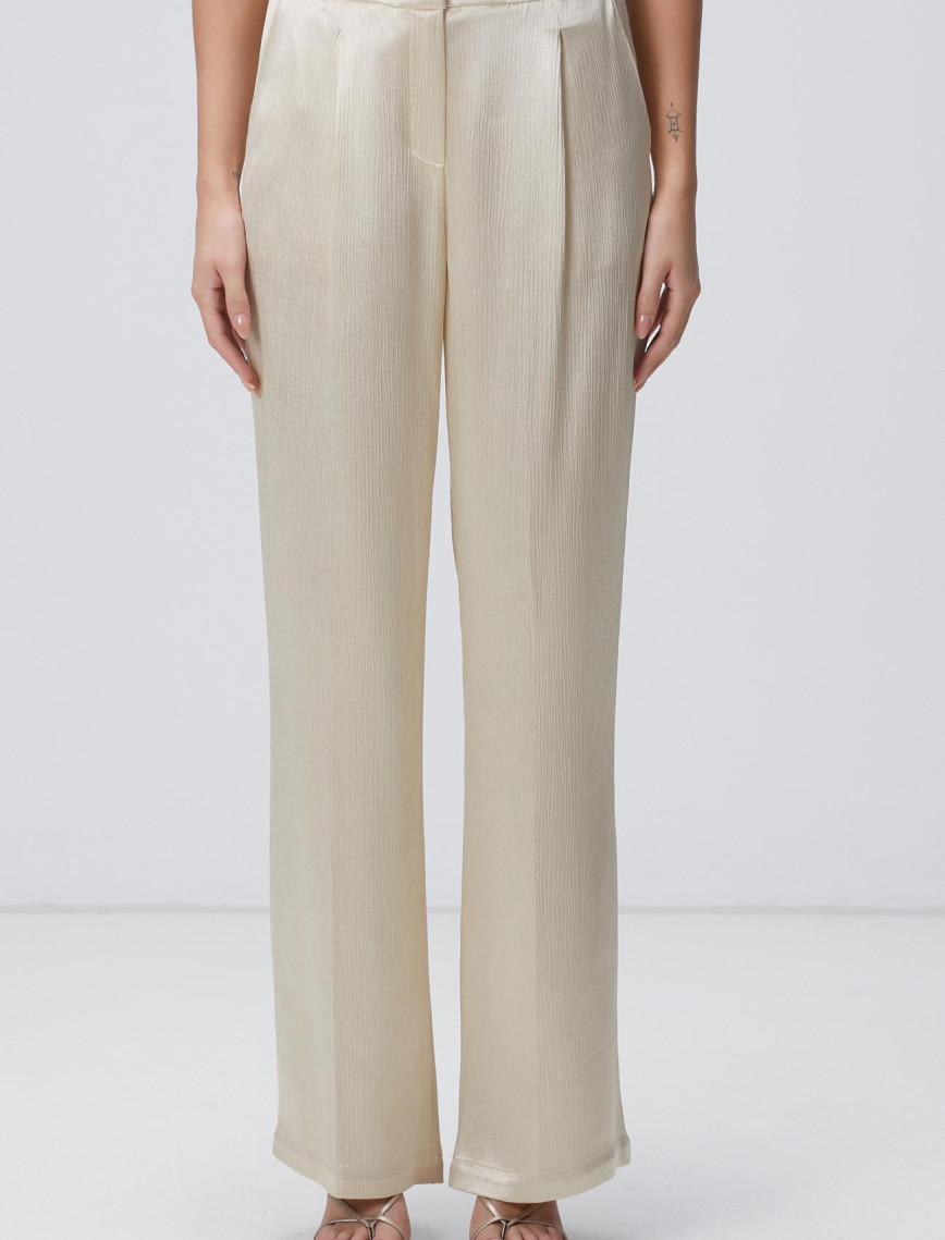 Network Kadın Bej Pileli Pantolon Network Kadın Bej Pileli Pantolon