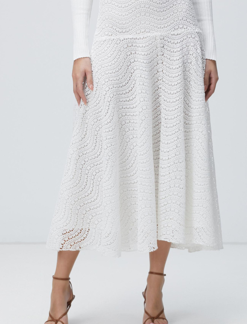 Network Kadın Beyaz Güpürlü Midi Etek Network Kadın Beyaz Güpürlü Midi Etek